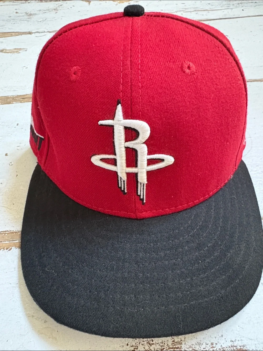 Houston Rockets Red and Black Snapback Hat size 7 1/4, 57.7 cm